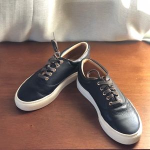 NISOLO Elayna Sneaker Black Leather